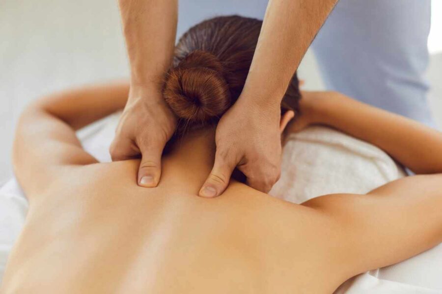 massage-des-épaules